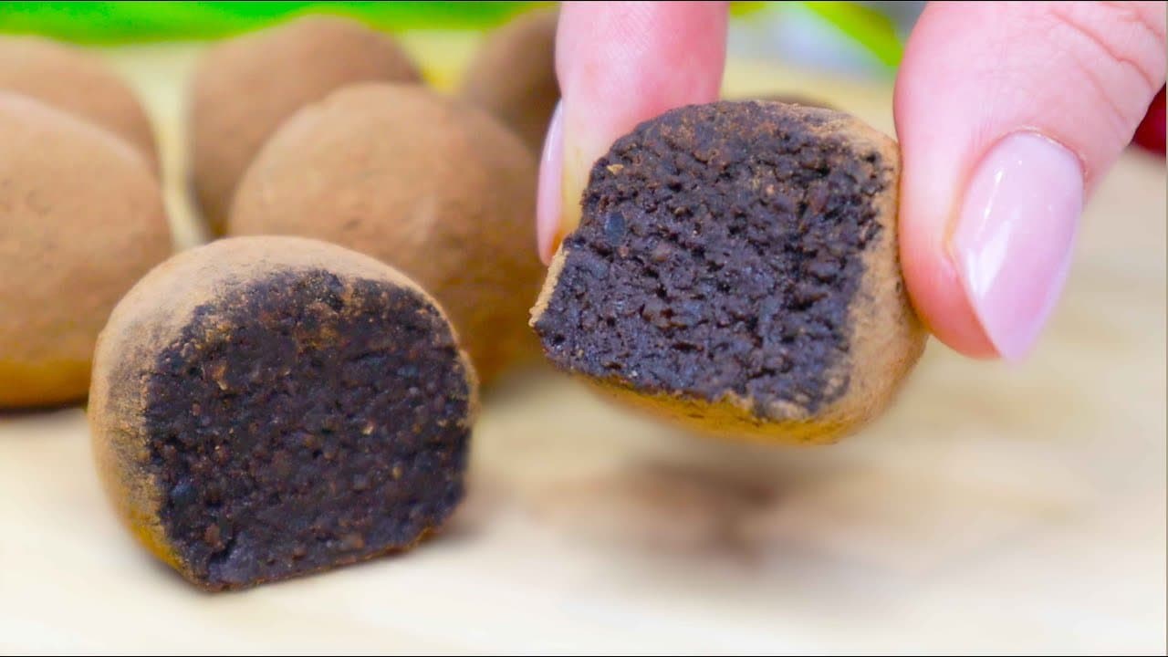 Bouchées aux pruneaux, noix et cacao véganes (3 ingrédients)