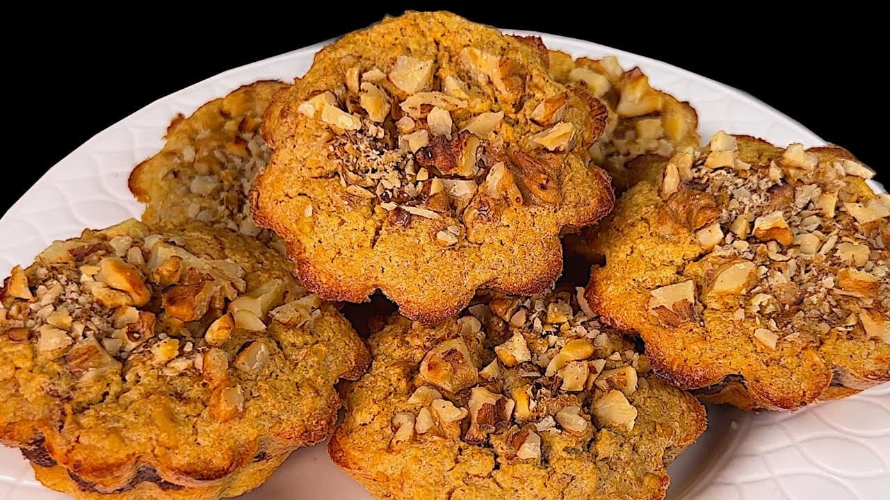 Muffins de manzana, avena y requesón con nueces
