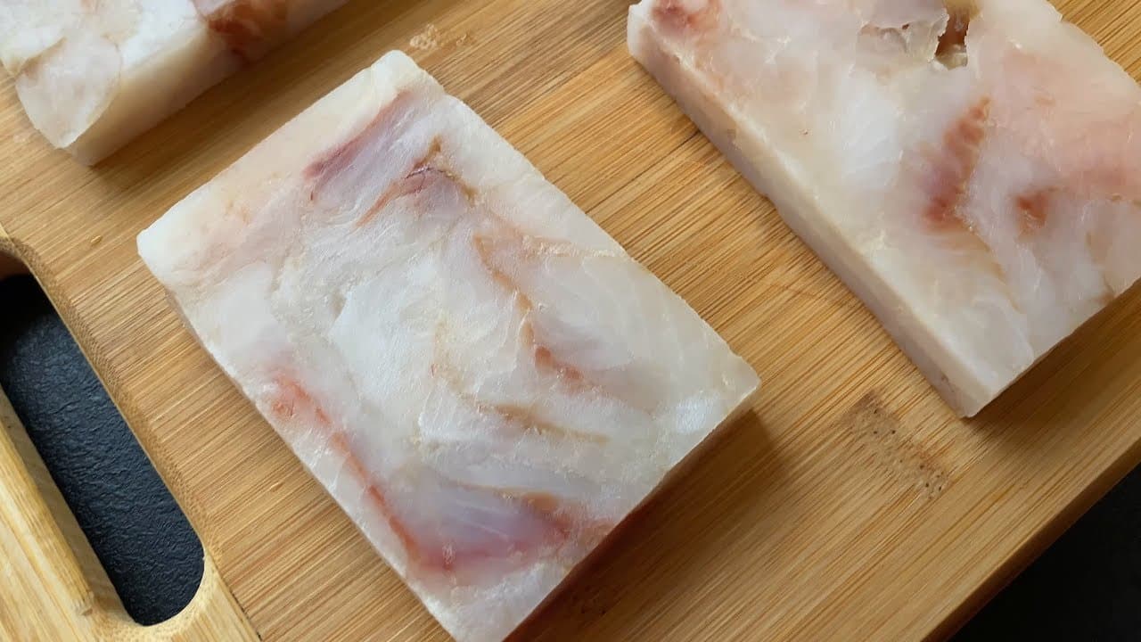 Lieu noir au four à la sauce carotte-crème fraîche