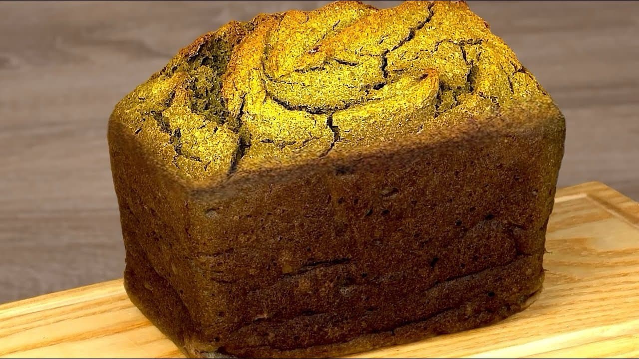 Pan de trigo sarraceno, espinacas y manzana (sin gluten, vegano)