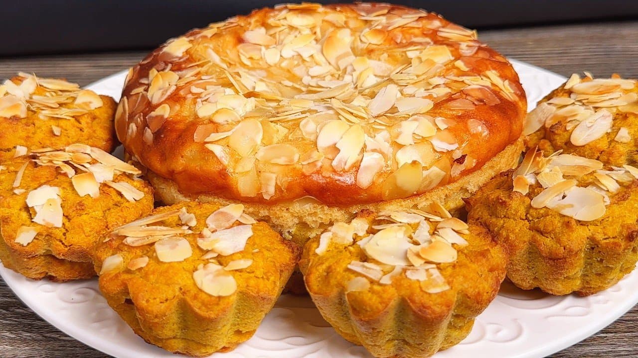 Carrot Oat Cottage Cheese Breakfast Cake (No Sugar)