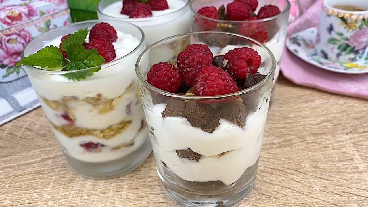 High-Protein Cottage Cheese Oat Trifle (No Sugar)