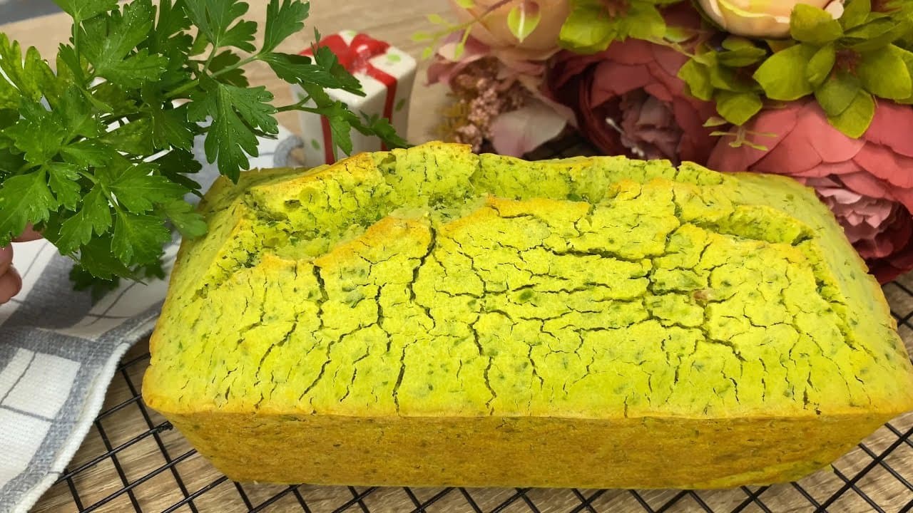 Pain de maïs au persil avec dip au concombre (sans gluten)