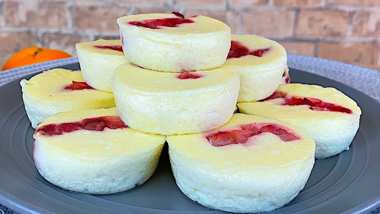 Cupcakes fromage blanc-fraise faibles en glucides