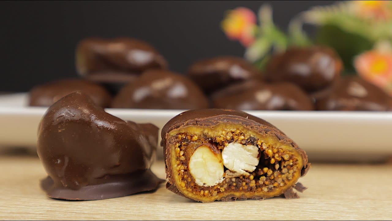 Figues farcies au chocolat et noisettes sans cuisson (3 ingrédients)