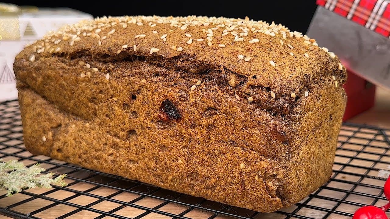 Miche au sarrasin germé, lentilles et curcuma (végétalienne)