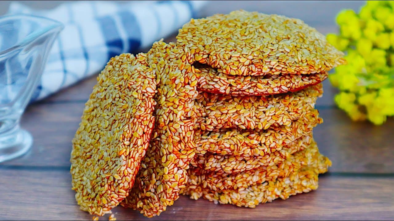 3-Ingredient Sesame Date Syrup Cookies