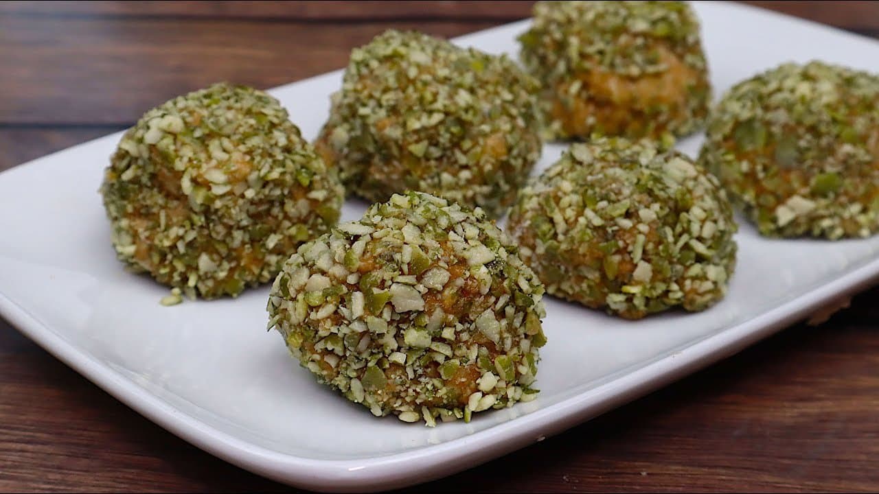 4-Ingredient Peanut Banana Pumpkin Seed Truffles