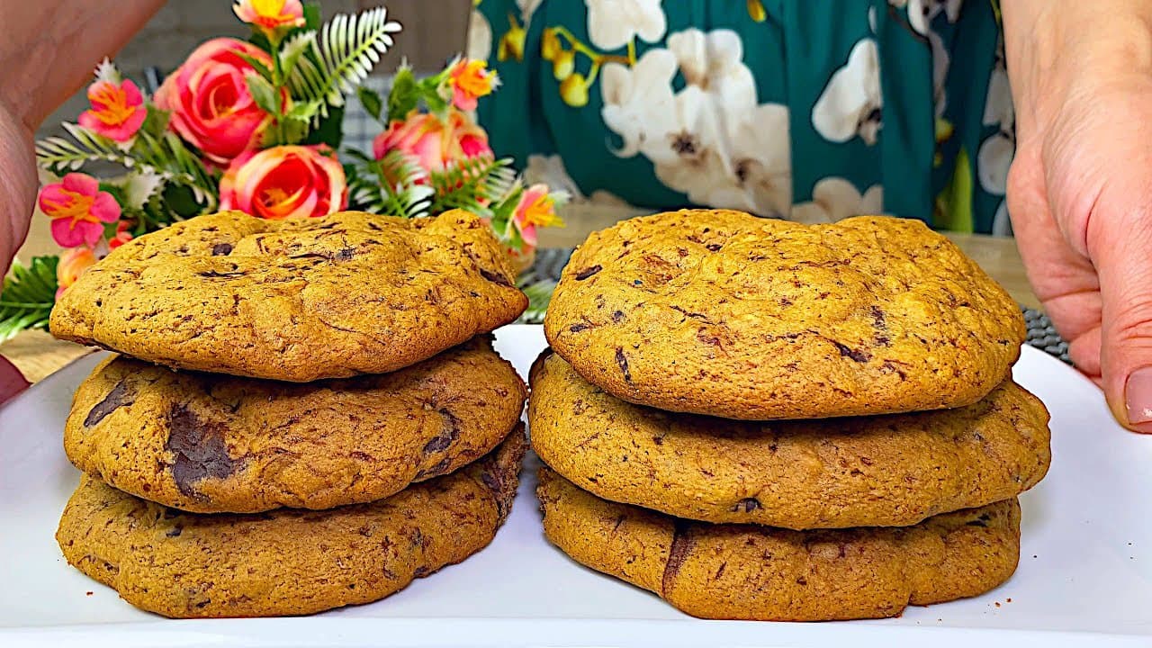 Gluten-Free Walnut Dark Chocolate Cookies (No Sugar)
