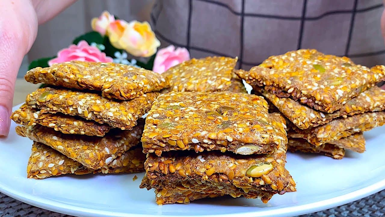 Seeded Flax Rye Crackers with Garlic and Oregano