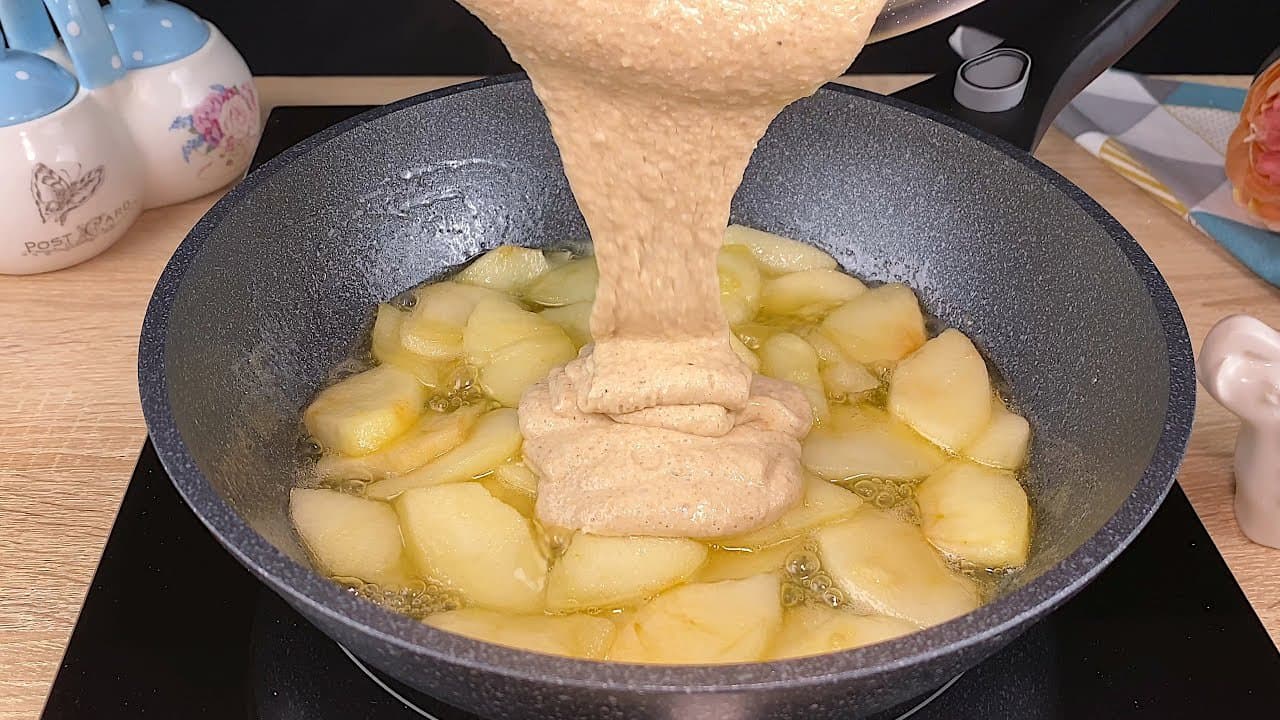 5-Minute Apple Oat Skillet Pancake (No Oven)