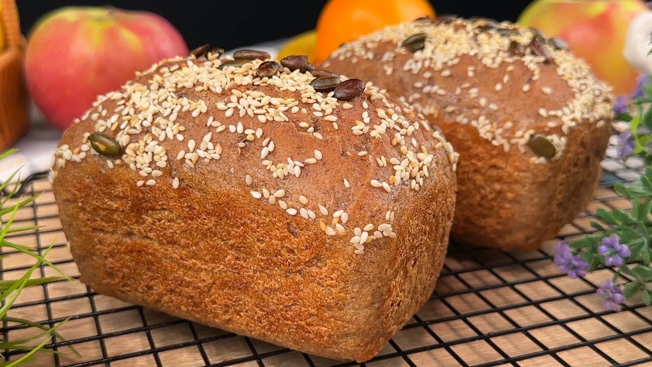 Gluten-Free Quinoa Yeasted Bread (Vegan)
