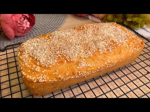 Pan sin gluten de lentejas y queso sin levadura ni azúcar — Un pan suave sin harina de trigo hecho con lentejas rojas, yogur, huevos y queso