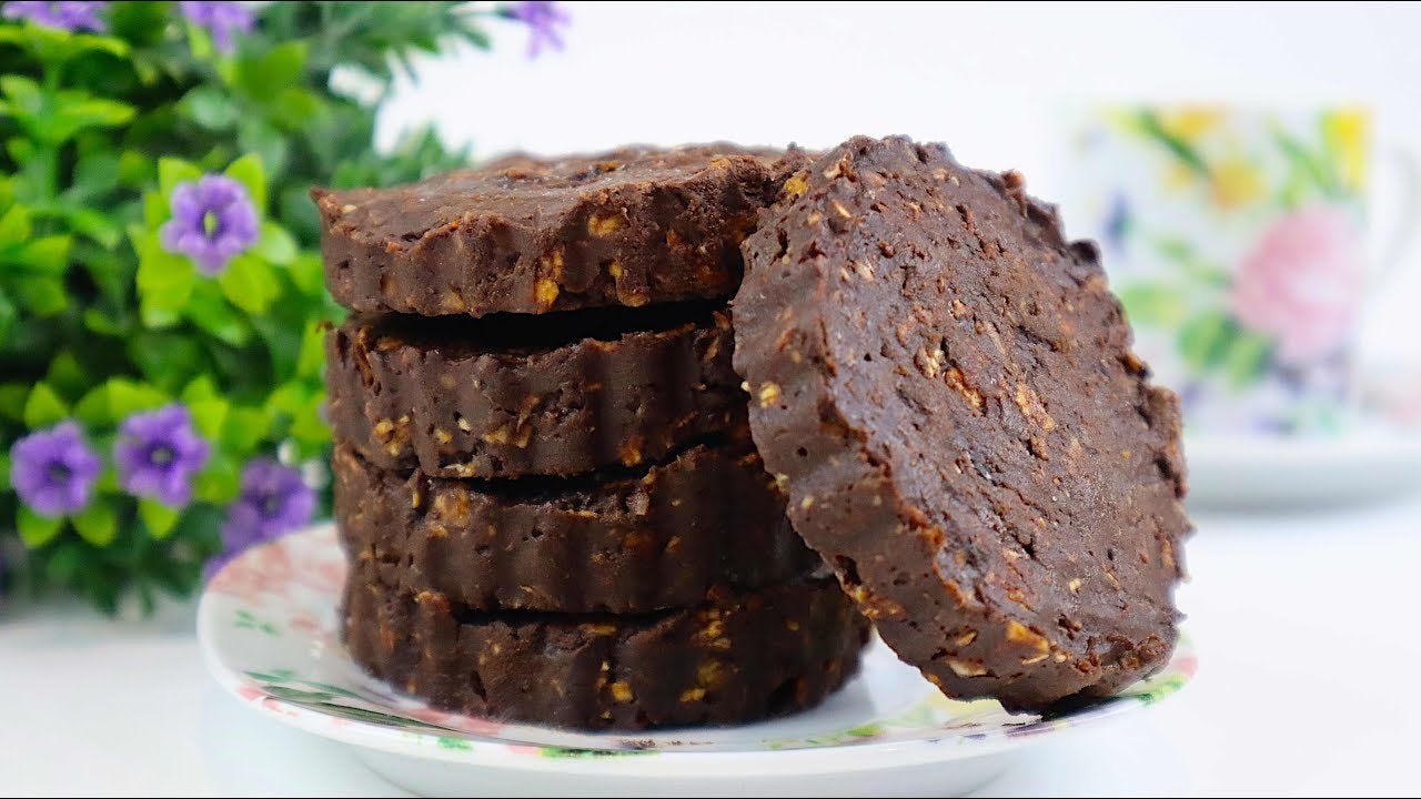 Galletas sin horno de pera, avena y nueces sin azúcar — Galletas sin horno sin azúcar a base de peras al horno, avena tostada, nueces, c