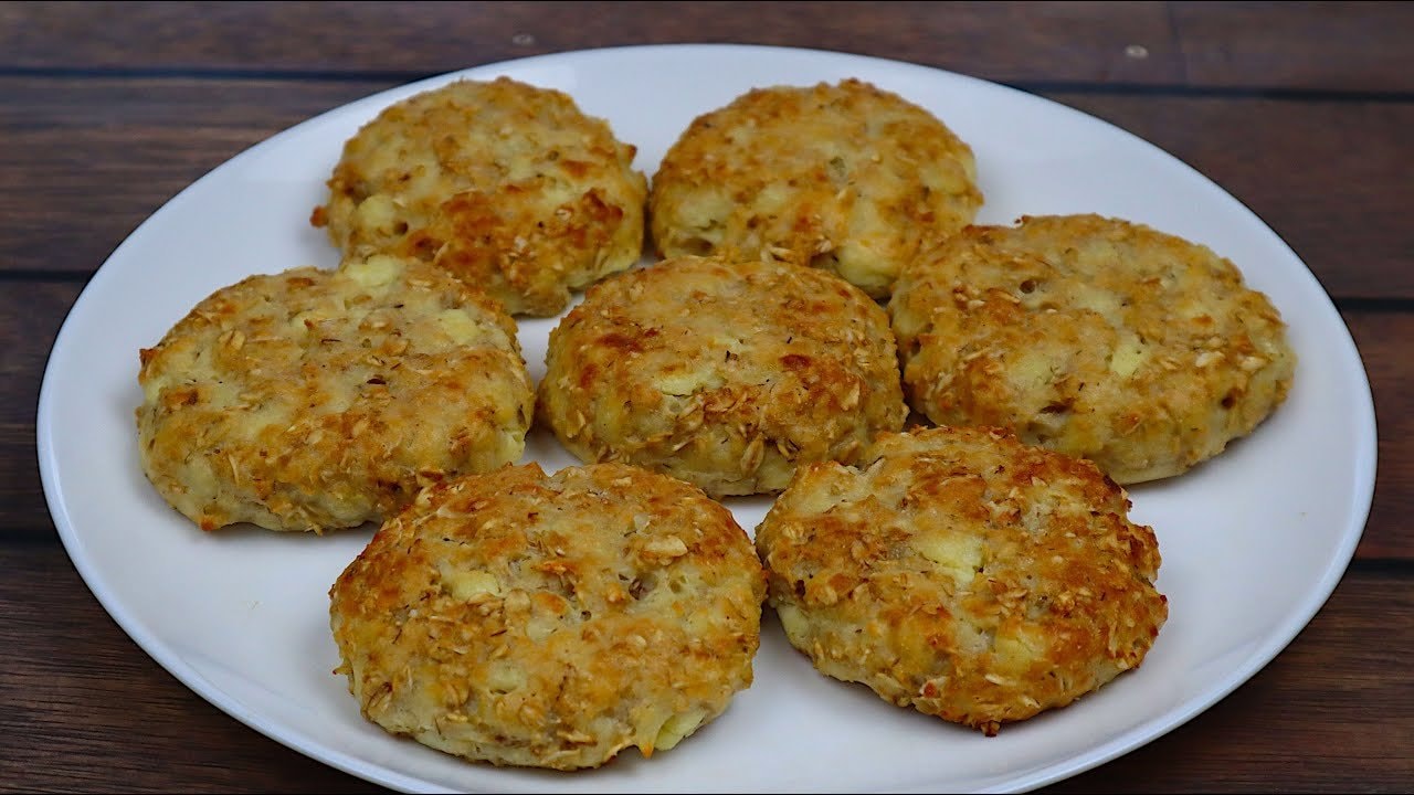 High-Protein Cottage Cheese Oat Breakfast Cookies — Soft breakfast cookies with cottage cheese, oats and buckwheat flour. No sugar, 