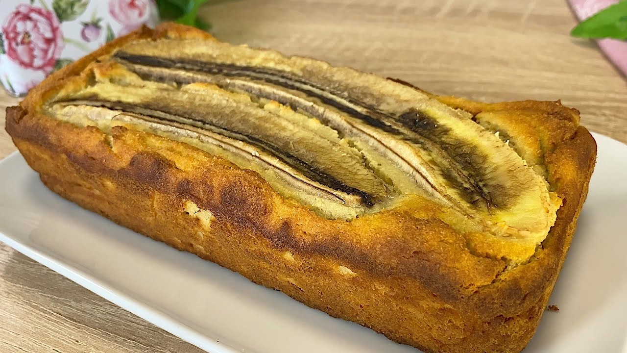 High-Protein Cottage Cheese Banana Bread (GF) — Moist banana bread built on 200g cottage cheese, 2 eggs, coconut flour and ripe 