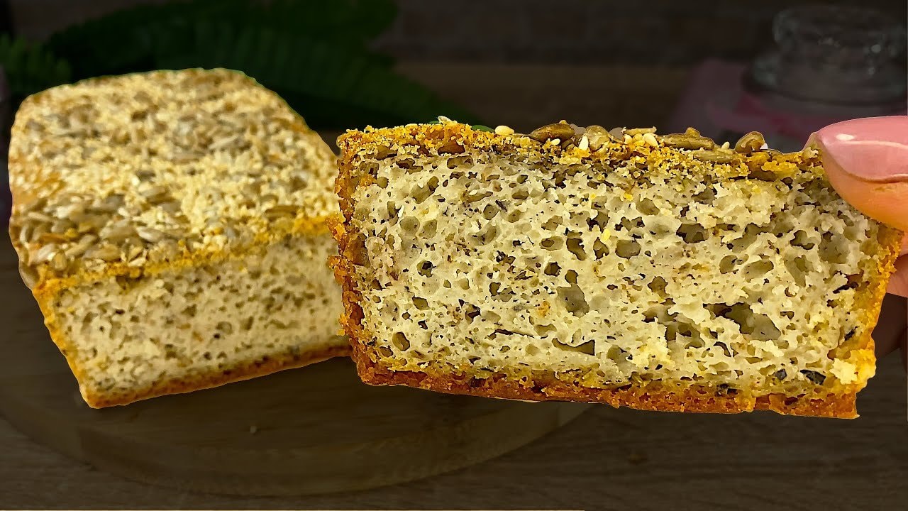 Glutenfreies Hefebrot aus Reismehl (ohne Weizen) — Luftiges Hefebrot aus Reismehl, Olivenöl und 1 Ei, verfeinert mit Oregano und Kn