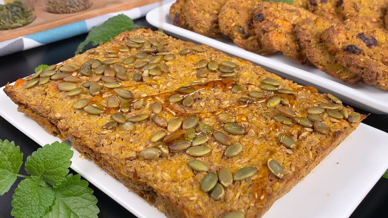 Pumpkin Oat Breakfast Cookies with Dried Fruit — Chewy egg-free breakfast cookies packed with 450g grated pumpkin, 3 cups oats, d