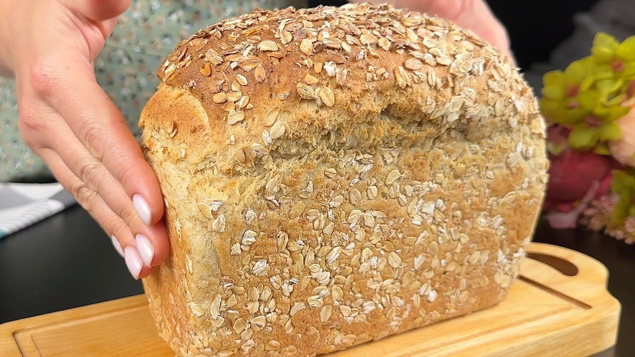Hafer-Vollkorn-Hefelaib (Omas Rezept) — Traditioneller Hefelaib aus 80 g in warmem Wasser eingeweichten Haferflocken, Ho
